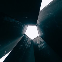 clem-onojeghuo-jNx7P5a8DpE-unsplash