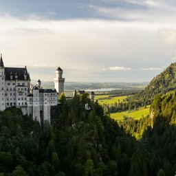 jacek-dylag-DcQ8dSqEosA-unsplash